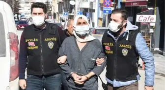 Savcı, eşini ve kızını bıçaklayan Afgan Ahmadi için 22 yıla kadar hapis istedi