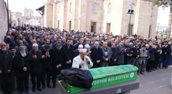 SP Genel Başkanı Karamollaoğlu, Nevşehir İl Başkanı Simit'in cenaze törenine katıldı