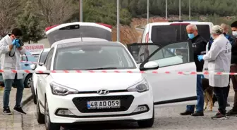 Hastane acil servisi otoparkında araç içinde ölü bulundu