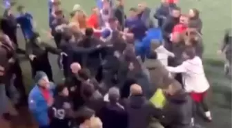 Üsküdar'da utanç tablosu! U15 futbol takımlarının maçında saha boks ringine dönüştü