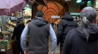 İSTANBUL-MISIR ÇARŞISI'NDA RAMAZAN HAREKETLİLİĞİ