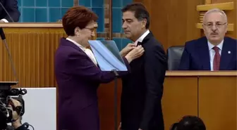 İYİ Parti milletvekili aday adayı olan Ünal Karaman'a rozetini Meral Akşener taktı