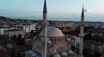 Kelime-i Tevhid'i 50 metre yükseğe ilmek ilmek yazdılar