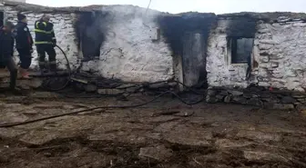 Ardahan'da ahırda çıkan yangın korkuttu