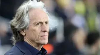 F.Bahçeliler ilk kez izledi! Jorge Jesus'un sahaya sürdüğü ilk 11'i taraftar tanıyamadı