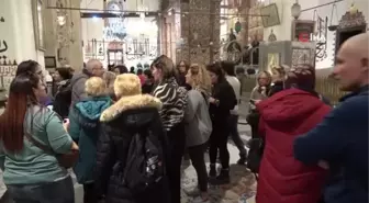 Ramazan ayının ilk gününde 'Mevlana Müzesi'ni ziyaret ettiler