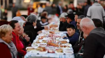 Didim Belediyesi, İlçe Halkını İftar Yemeklerinde Buluşturuyor