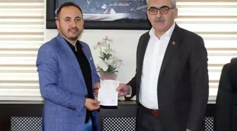 Umreye gitmek için biriktirdikleri parayı depremzedeler için bağışladılar