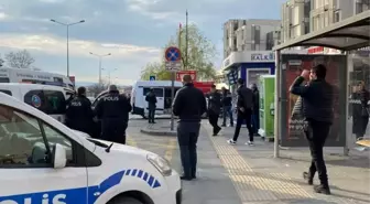 Ankara'da polis memurunu bıçakla yaralayan zanlı yakalandı