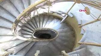 SİRKECİ'DE 119 YILLIK VLORA HAN HARABEYE DÖNDÜ-2