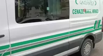 Otomobilin çarptığı motosiklet sürücüsü hayatını kaybetti