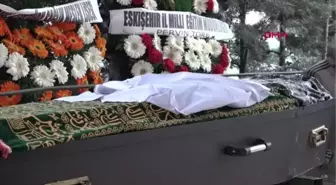 HAYATINI KAYBEDEN KADER, GÖZYAŞLARIYLA SON YOLCULUĞUNA UĞURLANDI