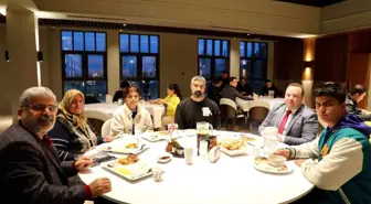 Vali Vekili Eser, misafir afetzedelerle iftar yemeğinde bir araya geldi