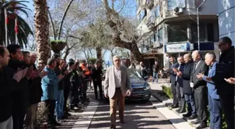 BIÇAKLI SALDIRIDA YARALANAN ERDEK BELEDİYE BAŞKANI, GÖREVİNE BAŞLADI