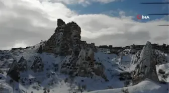 Kapadokya ilkbaharda beyaza büründü