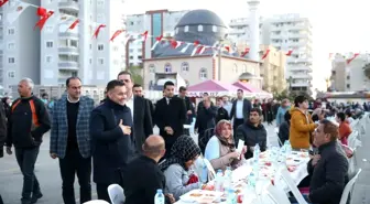 Başkan Yücel, vatandaşlarla iftarda buluştu