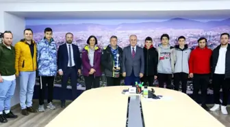 Derincespor Çim Hokeyi Takımı'ndan önemli başarı