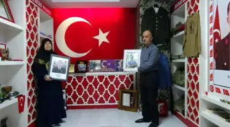 ŞEHİT ANNE VE BABASININ EVİNDE 'HATIRA ODASI'