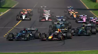 Avustralya Grand Prix'sinde kazanan Max Verstappen