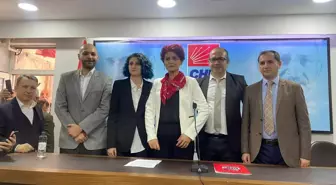 Eyt Federasyonu Başkanlığından Ayrılan Özüpak, CHP Milletvekili Adaylığı İçin Başvurdu: 'Dik Durduk, Eğilmedik'