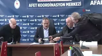 Bakan Özer, 'umut verici' diyerek açıkladı: '22 bin 145 öğrencimiz nakillerini tekrar bölgeye aldırdı'