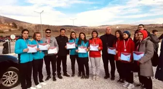 Kavşutlu genç kızlar bölge şampiyonu oldu