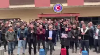 Türk Harb-İş Sendikası Üyesi İşçiler, Sendika Yönetimini Protesto Etti: 'Sendikamız İşçisine Değer Vermemektedir.
