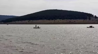 Alabora olan tekneden düşen Ferdi Uludağ'ı arama çalışmaları sürüyor