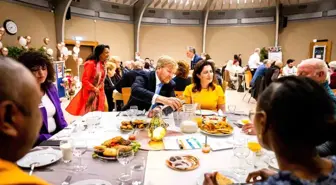Hollanda Kralı Willem-Alexander iftara katıldı