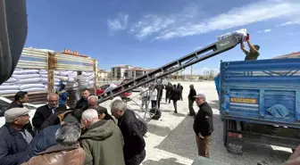 Kulu'da çiftçilere 101 ton sertifikalı tohumluk yeşil mercimek dağıtıldı