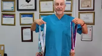 77 YAŞINDAKİ DOKTORUN ATLETİZMDEKİ 75'İNCİ MADALYASI DÜNYA İKİNCİLİĞİ OLDU