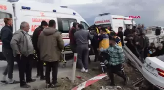 Çubuk'ta iki otomobil çarpıştı 7 yaralı