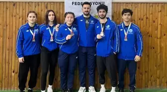 Güreşte madalya hasadı