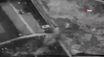 İsrail polisi Mescid-i Aksa'da ibadet eden Müslümanlara saldırdı