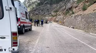 Kopan kayanın otomobilin üzerine düşmesi sonucu feci şekilde hayatını kaybeden öğretmelerin isimleri belli oldu