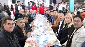 İftar sofrası Muratdede Mahallesinde kuruldu