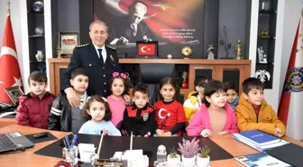 Minik öğrencilerden Polis Haftası ziyareti