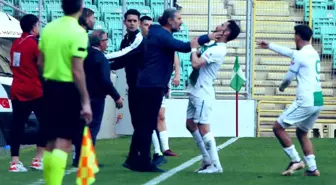 Teknik Direktör Ahmet Yıldırım, Bursasporlu futbolcunun boğazını sıktı