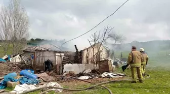 Gecekondusu yandı, gözyaşlarıyla anlattı