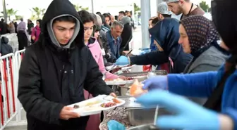 Manavgat halkı iftarlarda buluşmaya devam ediyor