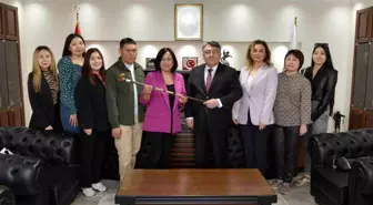 ZBEÜ Rektörü Özölçer, Nurlanova ve Bakytbekovna'yı makamında ağırladı