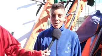 Ayvalık'ın Milli Sörfçüleri, Avrupa'nın Zirvesi İçin Yarışıyor