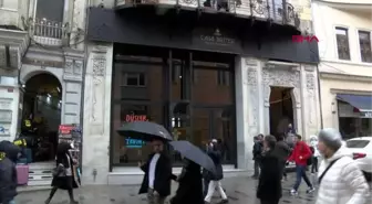 BEYOĞLU'NDAKİ BOTTER APARTMANI'NDA RESTORASYON BÜYÜK ORANDA TAMAMLANDI