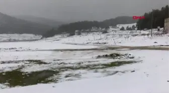 Bolu'nun yüksek kesimlerinde kar yağışı