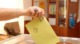 Son dakika: YSK geçici aday listesini yayımladı! Seçimde 24 siyasi parti ve 152 bağımsız aday yarışacak