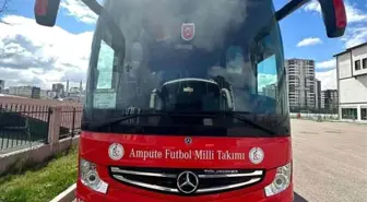 Mercedes-Benz Türk Ampute Futbol Milli Takımı'nı taşımaya devam edecek