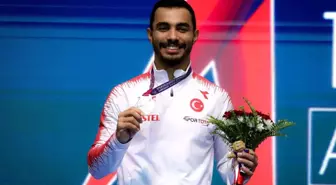 Milli cimnastikçi Ferhat Arıcan gümüş madalya kazandı