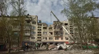 Sloviansk'ta vurulan apartmanda can kaybı 15'e yükseldi