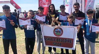 Voleybol da şampiyon Aşkale Gençlik spor