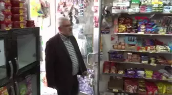 ELAZIĞ'DA 'ZİMEM DEFTERİ' GELENEĞİ; MAHALLE MAHALLE GEZİP, BORÇ KAPATIYOR